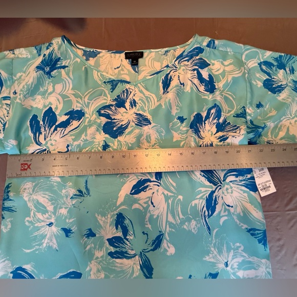 NWT Carlisle Floral Blue/White 100% Silk Blouse w/ scarf belt Size 12/Large $498 - Picture 11 of 12